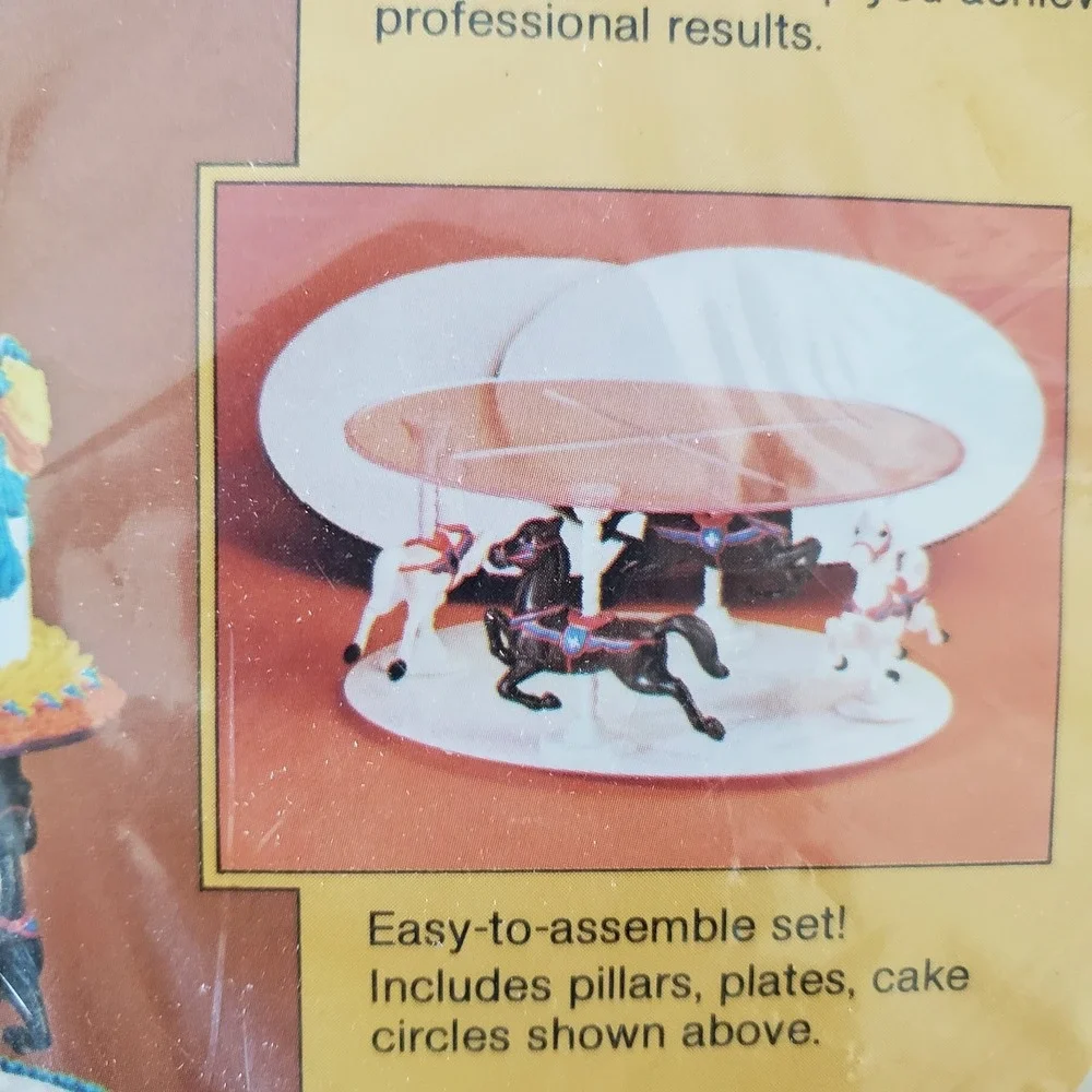 1982 Wilton Carousel Horse Cake Stand & Separator Set For 8, 10, 12 Inch Cakes